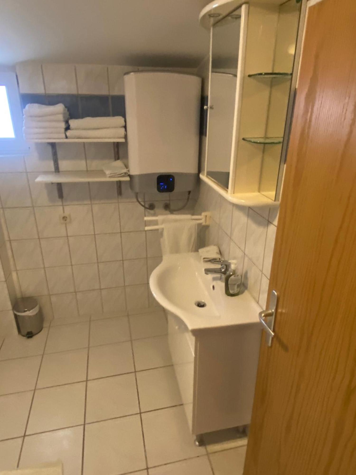 Ferien Haus Evita Auf Insel Vir - Wohnung I Exteriör bild